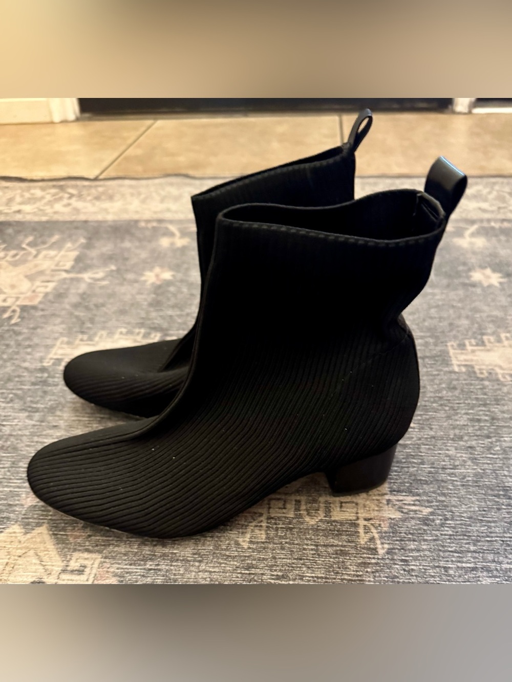 Jole Black Ribbed Knit Sock Ankle Boots Women’s Size 9 Block Heel Pull-On Bootie - Picture 3 of 6